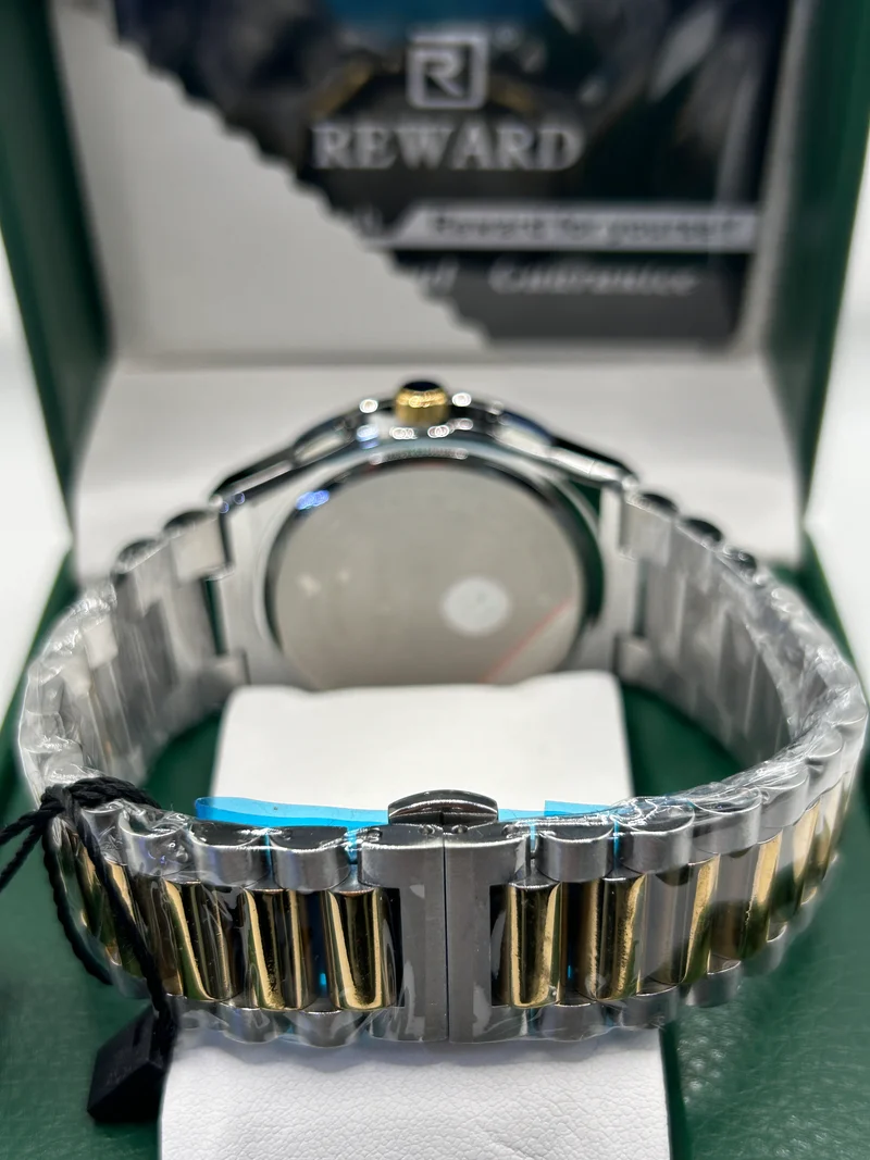ساعة REWARD كرونوغراف ثنائية اللون بمينا أبيض بحلقة ذهبي وأسود – الصورة 2